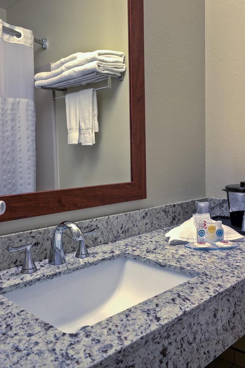 Comfort Inn Брансуик Экстерьер фото
